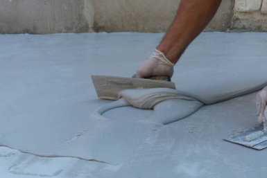 Co-mo-aplicar-microcemento-sobre-cera-mica-RUBI-Blog-ES.jpg